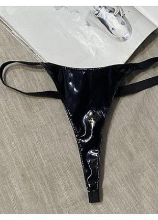 Крутые новые черные стринги из кожзама