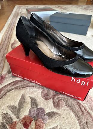 Туфлі чорні з натуральної шкіри hogl