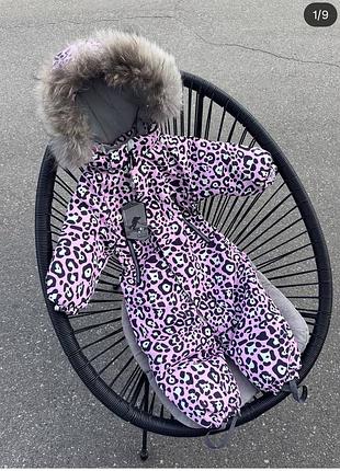 Яскравий зимовий комбінезон для дівчинки