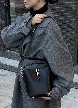 Сумка medium saint le 37 shiny leather laurent bucket bag black
