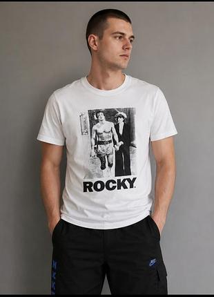 Футболка белая с принтом rocky (роккие бальбоа), размер l