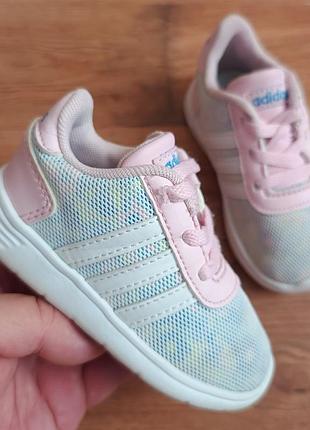 Оригінальні adidas р21 довжина устілки по факту 13.7см
