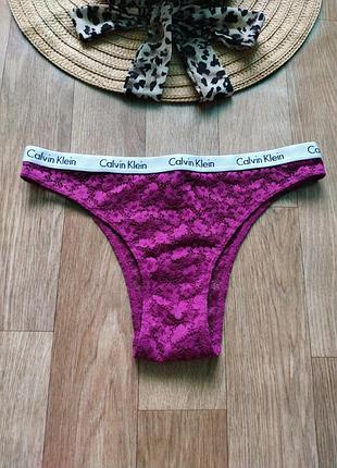 Эффектные кружевные трусики s calvin klein