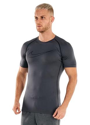 Чоловіча спортивна футболка nike pro розмір: s