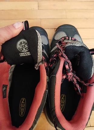 Осенние термо ботинки keen 4