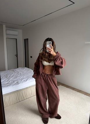 Спортивный костюм