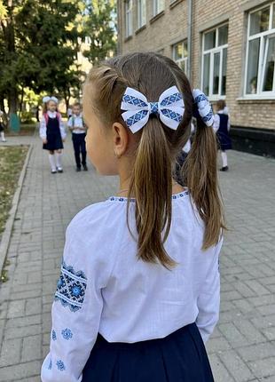 Бантики для девочки с синим орнаментом. ручная работа. пара
