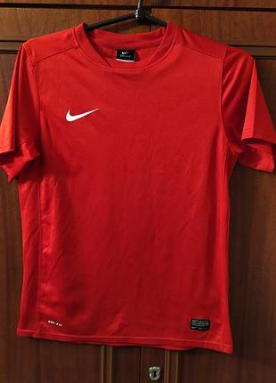 Красная футболка nike dri-fit (stadium sports camp)