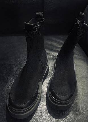 Черевики zara