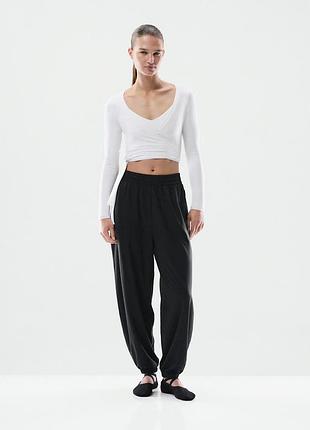 Штани aritzia 133565