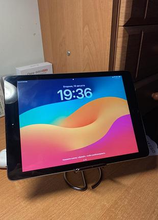 Apple ipad 6-го покоління (2018) — 32 gb, wi-fi + sim
