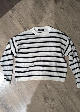 Светр жіночий bershka білий у чорну смужку xs