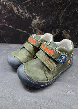 D.d.step barefoot кросівки з флуоресцентною підошвою 23 розмір