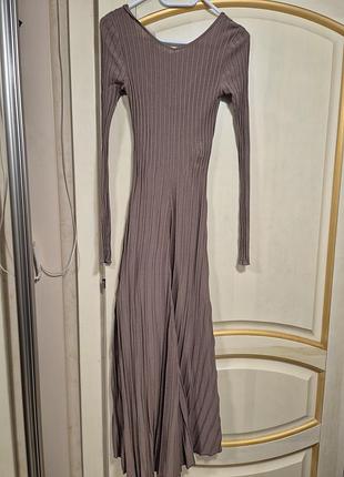 Продам довгу бежеву сукню zara