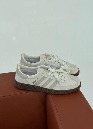 Adidas spezial beige