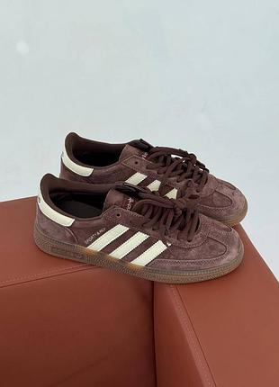Adidas sporty &amp; rich brown
