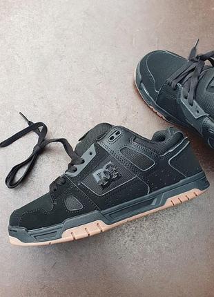Dc stag
• black peach • 2