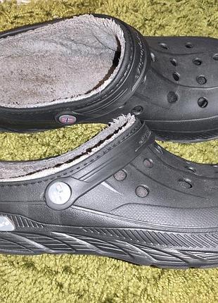 Стильні чорні утеплені крокуси тапочки сабо crocs off grid clog з м'якою ворсистою підкладкою всерединібренд.nanga parbat.43