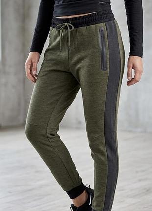 Чоловічі спортивні штани хакі з карманами m&s