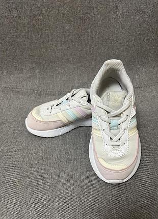 Кросівки adidas 26 розмір