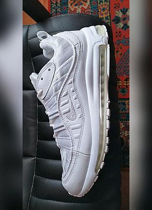 Кроссовки ;человечи nike air max