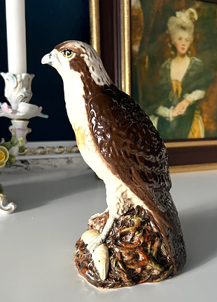 Фарфоровая статуэтка скопа (osprey) royal doulton