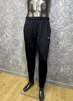 Nike therma-fit штаны m-l размер спортивные на флисе на манжетах черные