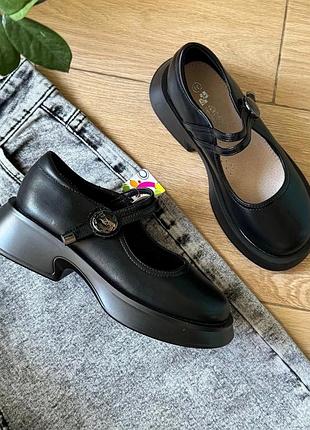 Туфли для девочки черные