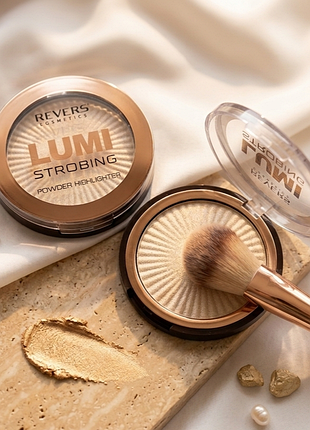 Сяйливий хайлайтер revers cosmetics lumi strobing powder highlighter