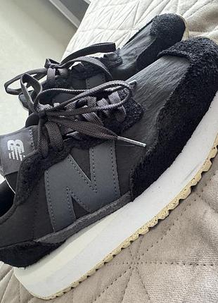 Кросівки жіночі new balance