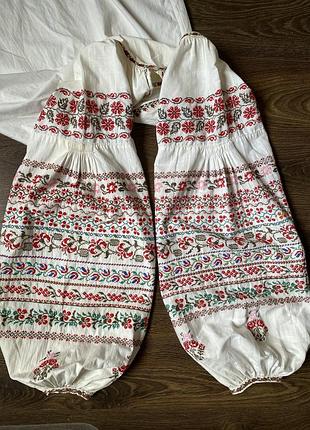 Давня вишита сорочка