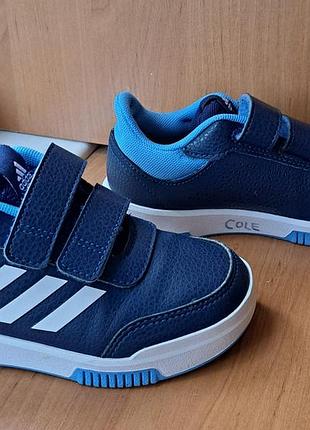 Кроссовки оригинальные adidas p29