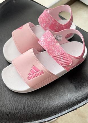 Босоніжки спортивні adidas