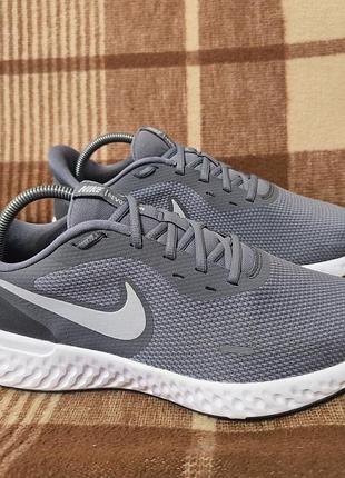 Мужские кроссовки nike revolution