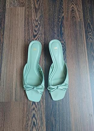 Zara жіночі босоніжки