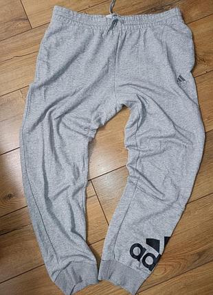 Спортивные штаны adidas