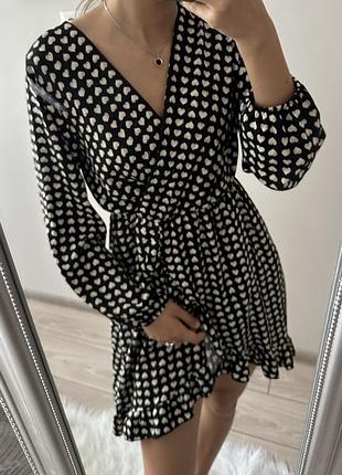 Чорне плаття з сердечками 🖤