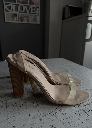 Босоніжки zara 40-40,5 public desire жіночі