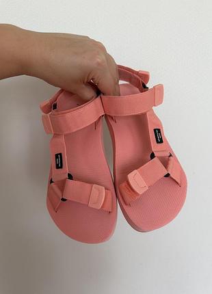 Босоніжки zara, 34 розмір
