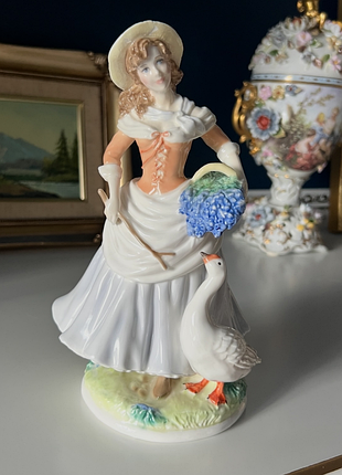 Порцелянова статуетка дивчина "goose girl" royal worcester