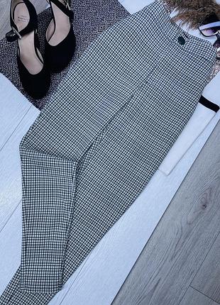 Жіночі брюки zara m завужені брюки в клітинку класичні штани на високій посадці штани зара