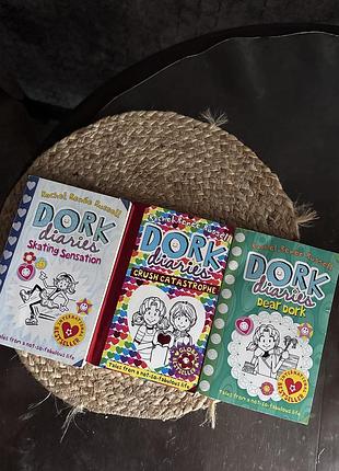 Книжки на англійській мові dora diaries