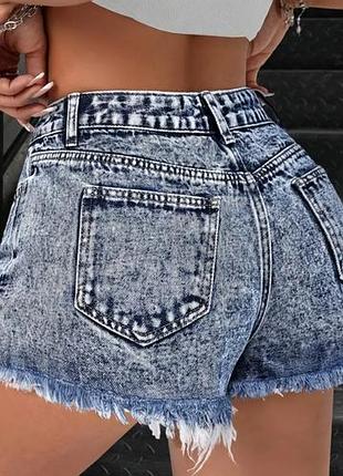 Короткие шортики topshop