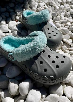 Сабо крокс crocs baya lined fuzz strap утепленные унисекс кроксы сабо crocs baya lined fuzz strap crocs baya lined fuzz strap grey/ice blue