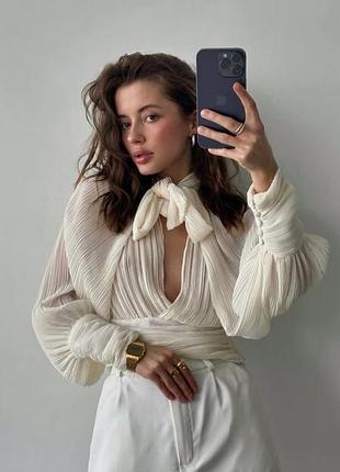 Шифонова напівпрозора масляна блуза топ жатка з бантом плісе zara