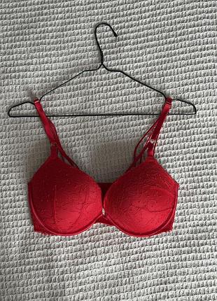 Ефектний бюстгальтер з квітковим мереживом і сіткою з ефектом пуш-ап victoria's secret very sexy push-up bra 32ddd 70f червоного кольору