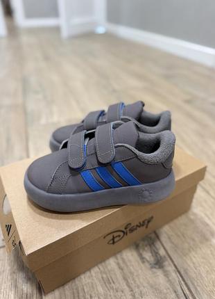 Кросівки кеди adidas