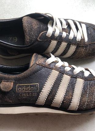 Кросівки adidas вінтажні
