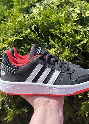 Кросівки adidas 35,5р(22,5р)