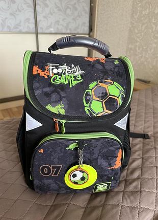 Рюкзак gopack education каркасний football game